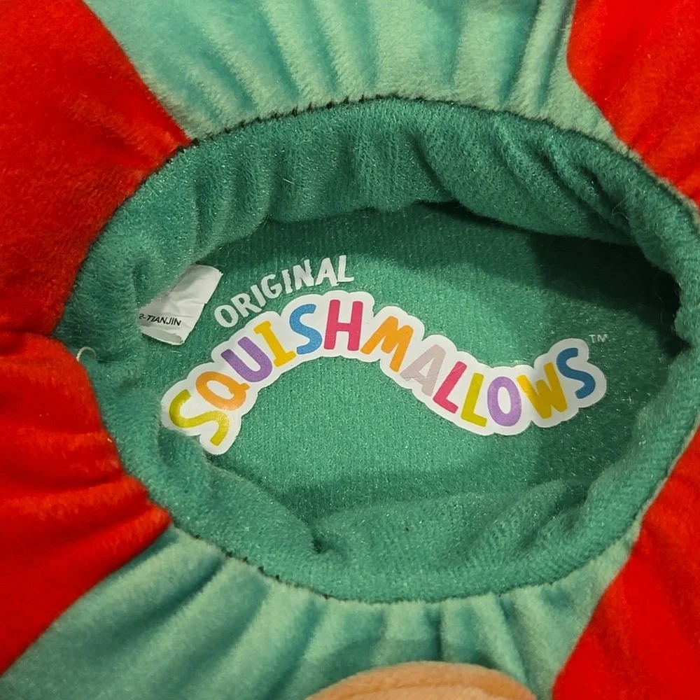 SQUISHMALLOW AVERY THE ELF DUCK CHRISTMAS SLIPPERS. SIZE 4-5. UNISEX.